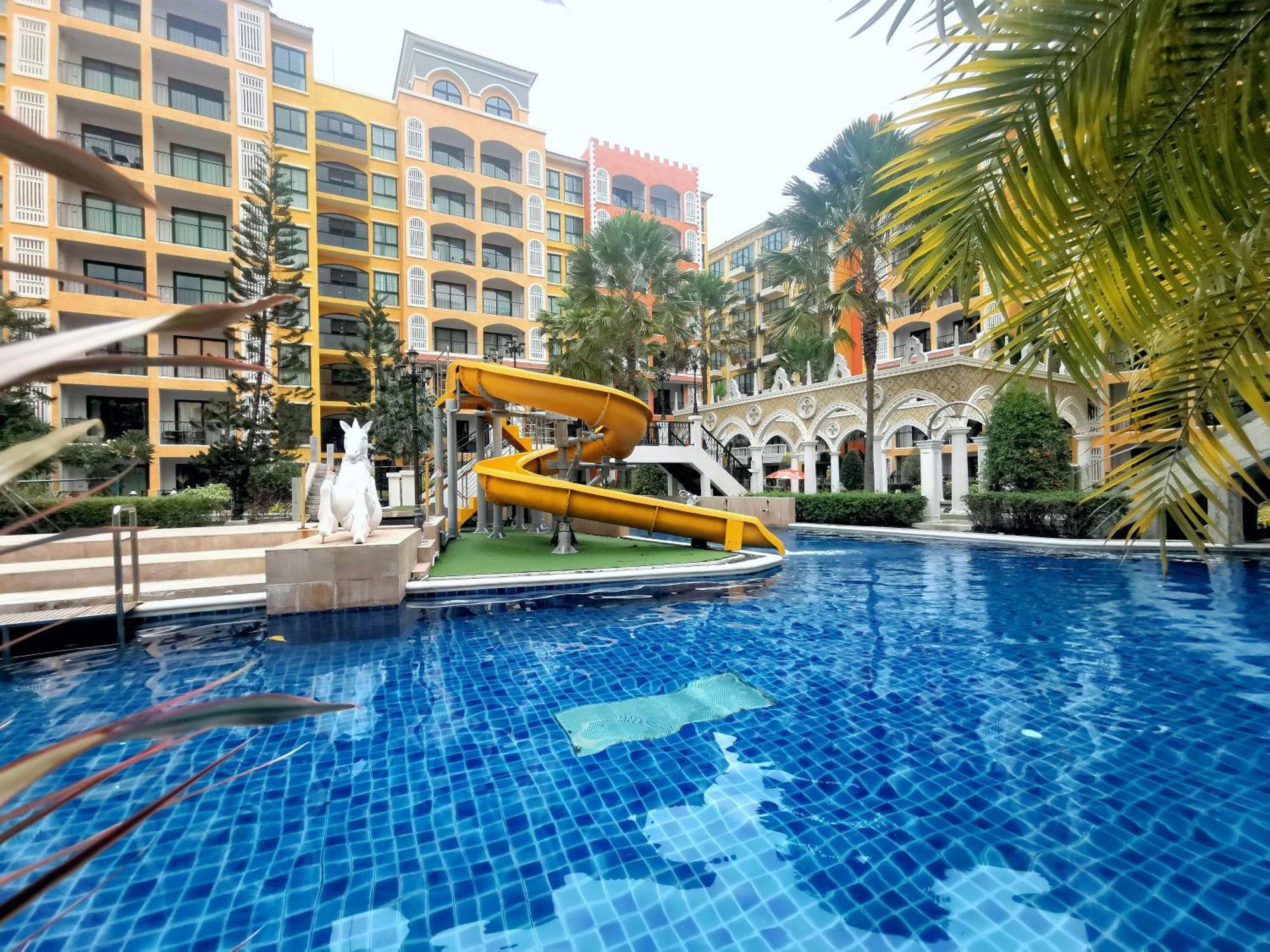 D14 Venetian Condo Resort Pattaya Pool Connected Netflix Praia de Jomtien Exterior foto
